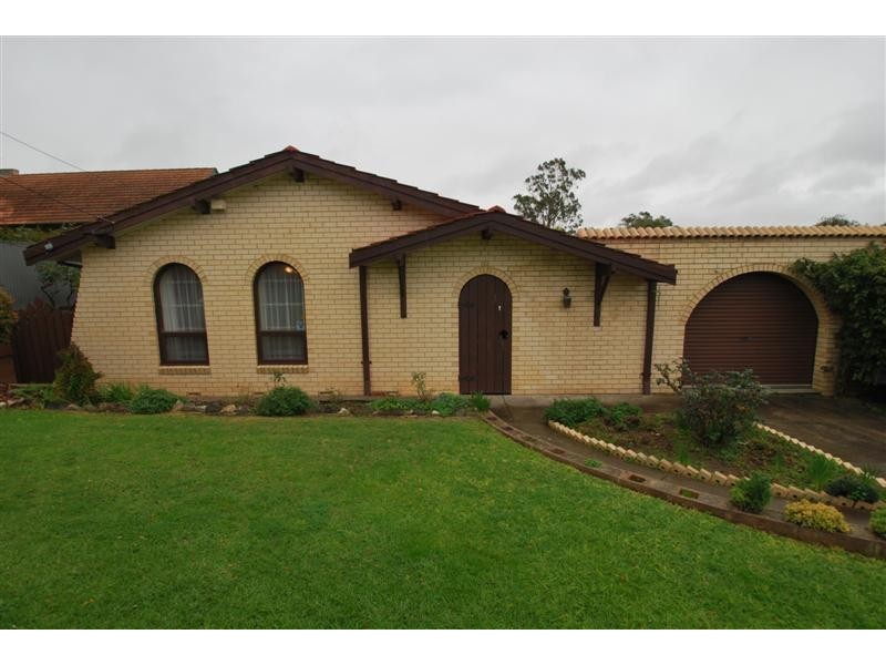 4 Sunvalley Rd, O’halloran Hill SA 5158