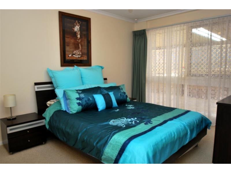 26  Amberly Drive, Happy Valley SA 5159