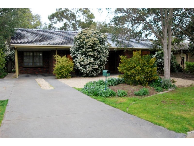 8 Radford Street, Happy Valley SA 5159