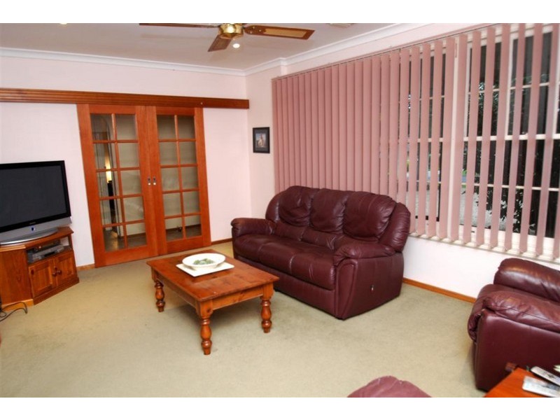 8 Radford Street, Happy Valley SA 5159