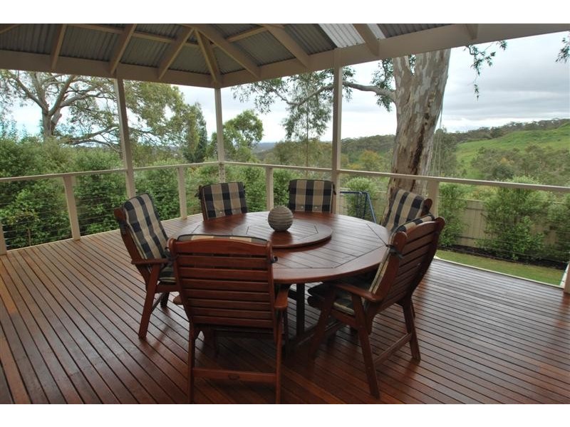 10 Scenic Court, Chandlers Hill SA 5159
