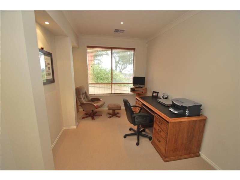 10 Scenic Court, Chandlers Hill SA 5159