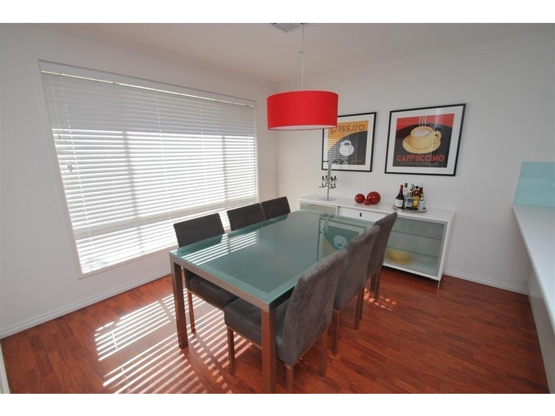 21 Verdant Pde, Woodcroft SA 5162