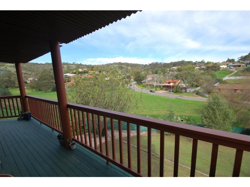 11 Challenger Ct, Happy Valley SA 5159