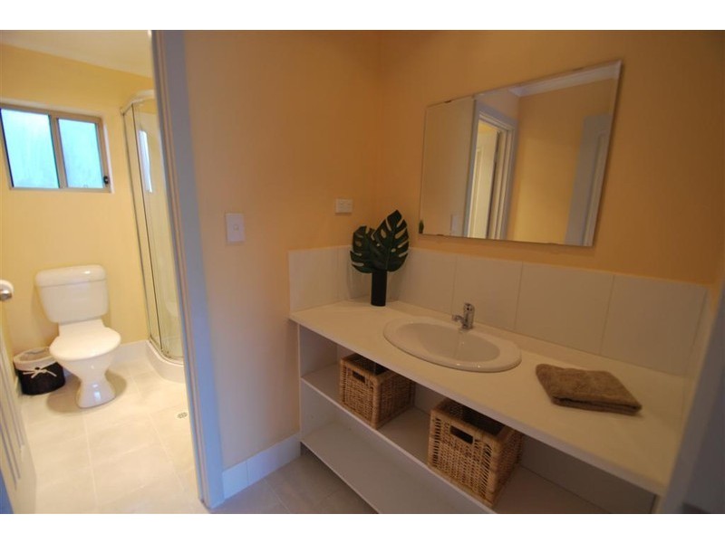 11 Challenger Ct, Happy Valley SA 5159