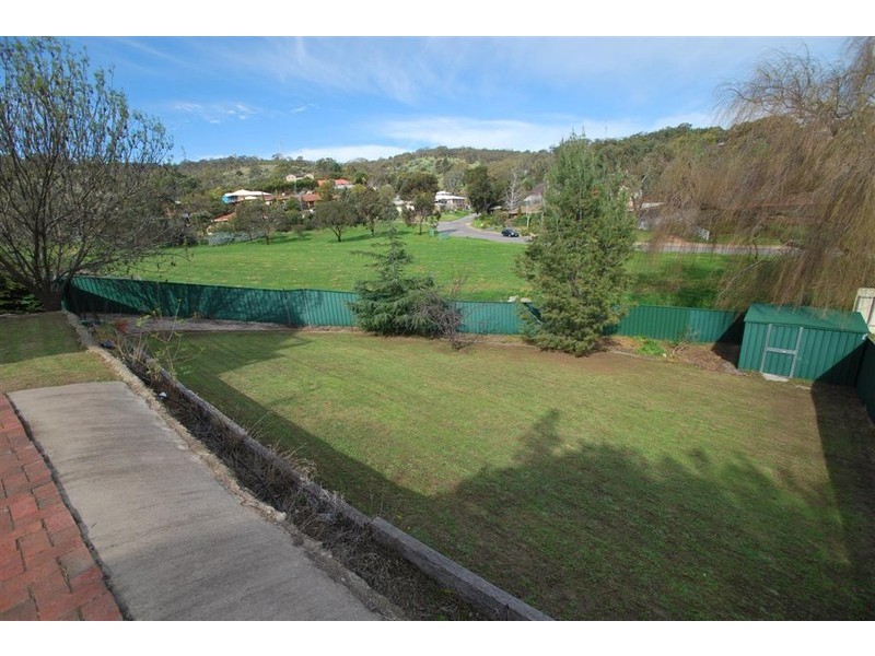 11 Challenger Ct, Happy Valley SA 5159