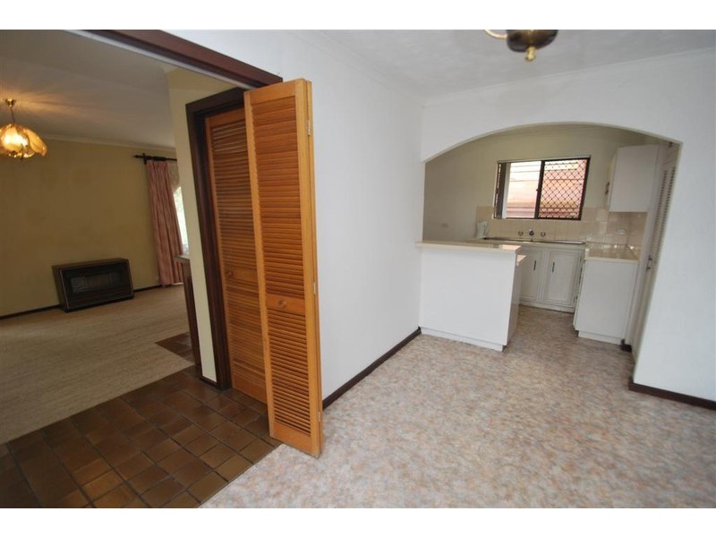 6 Montana Dr, Happy Valley SA 5159