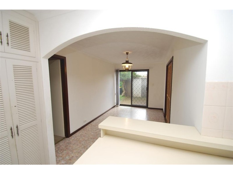 6 Montana Dr, Happy Valley SA 5159