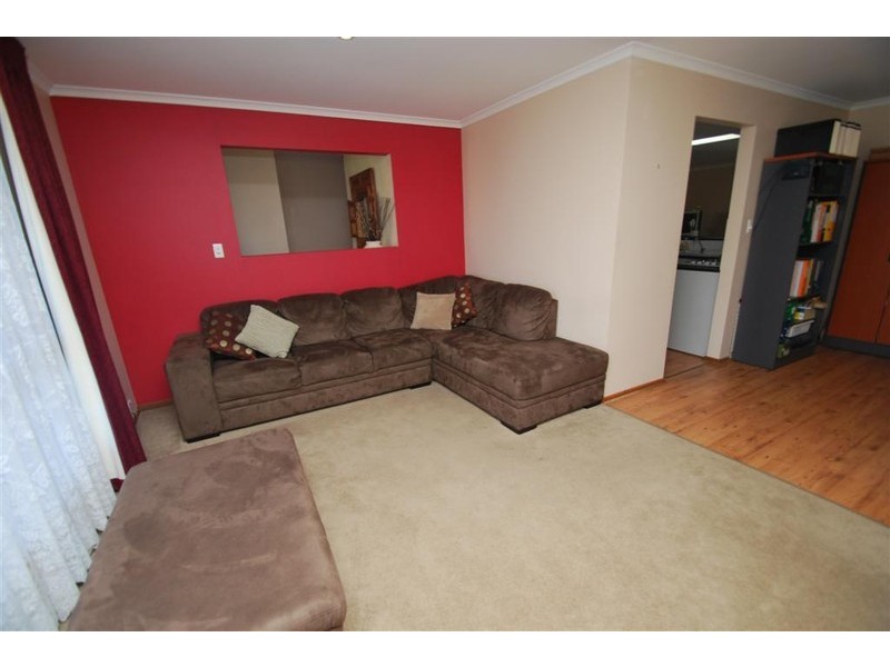 5 Tobin Cres, Woodcroft SA 5162