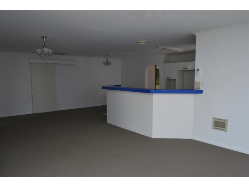 19 Magnolia Ave, Happy Valley SA 5159