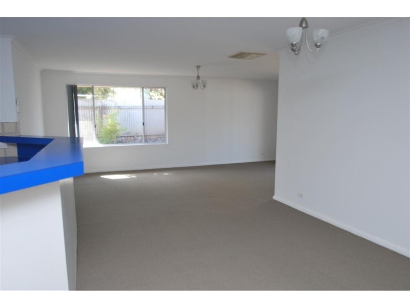 19 Magnolia Ave, Happy Valley SA 5159