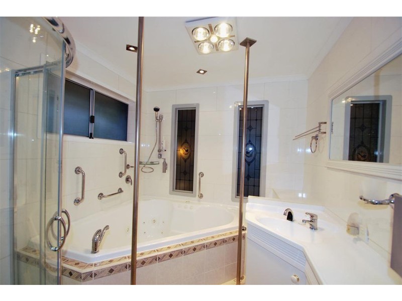 4 Boronia Ct, Reynella SA 5161