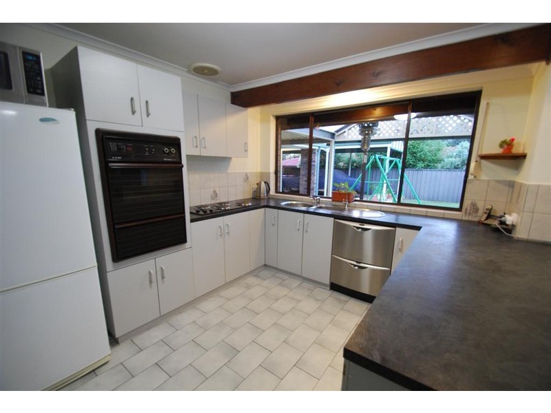 210 States Rd, Morphett Vale SA 5162