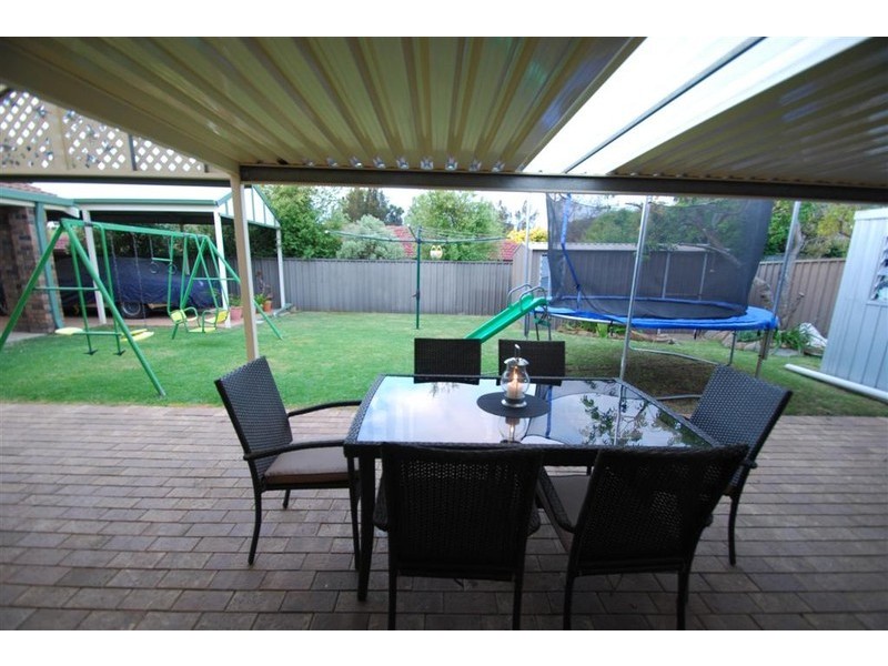 210 States Rd, Morphett Vale SA 5162