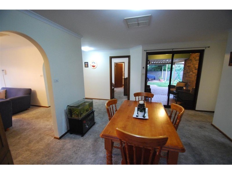 210 States Rd, Morphett Vale SA 5162