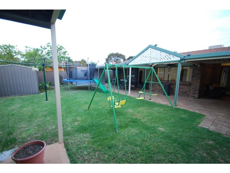 210 States Rd, Morphett Vale SA 5162