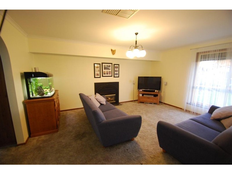 210 States Rd, Morphett Vale SA 5162