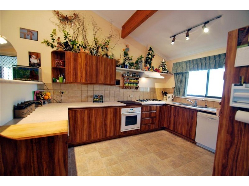 6 Brigadoon Street, Happy Valley SA 5159