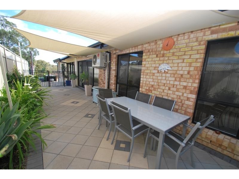 17 Blyth St, Happy Valley SA 5159