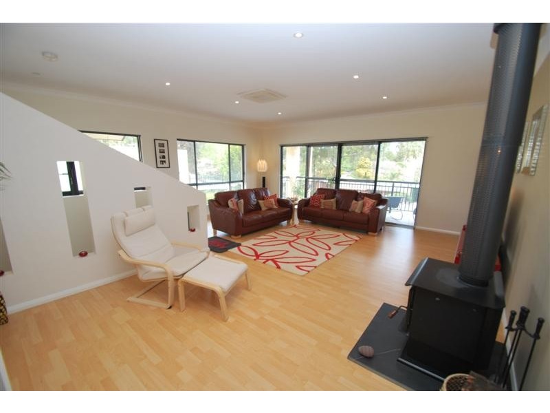 17 Blyth St, Happy Valley SA 5159