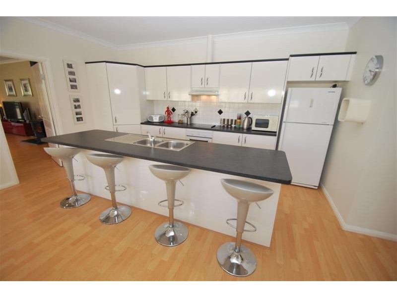 17 Blyth St, Happy Valley SA 5159