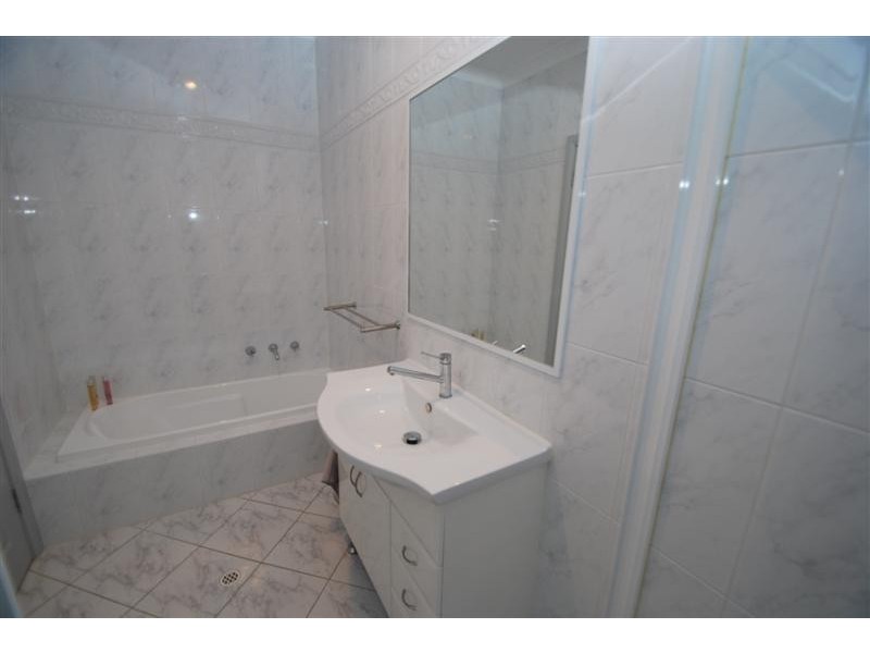 17 Blyth St, Happy Valley SA 5159