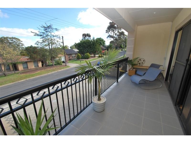 17 Blyth St, Happy Valley SA 5159