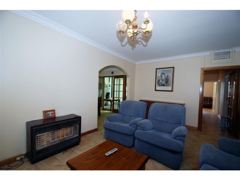 11 James Street, Reynella SA 5161