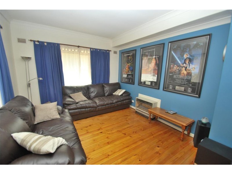 51 Thorne Cres, Mitchell Park SA 5043