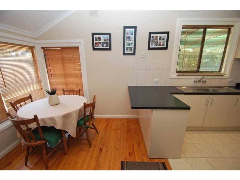 51 Thorne Cres, Mitchell Park SA 5043