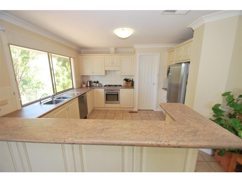 7 Molnar Ct, Aberfoyle Park SA 5159