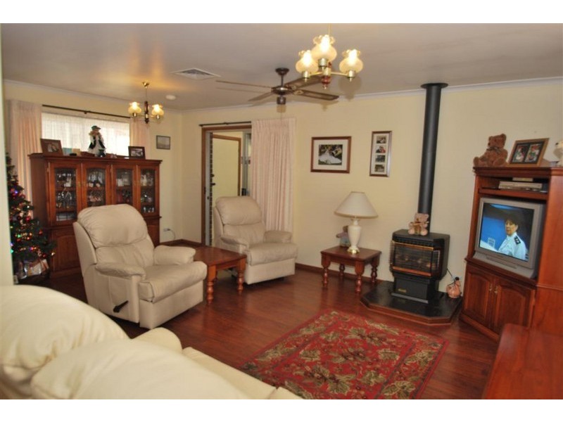 27  Easton Road, Happy Valley SA 5159