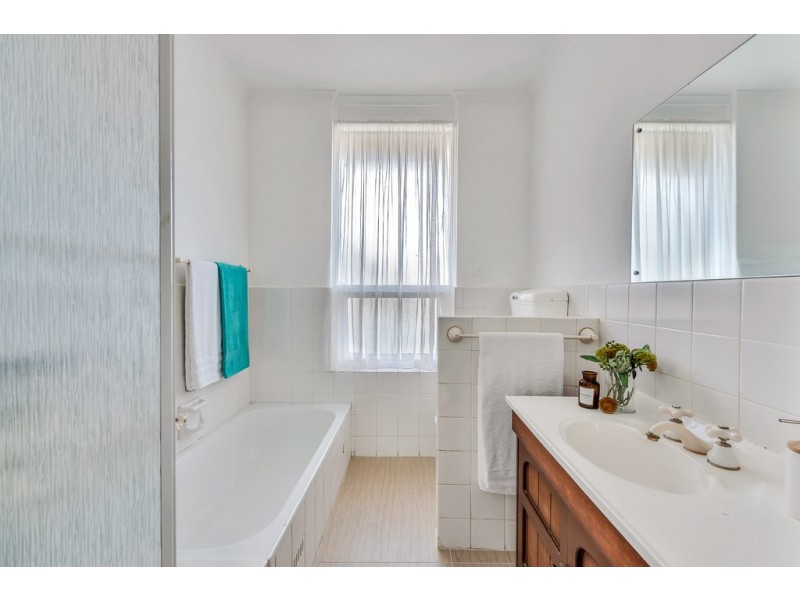 27 Brightman Street, Flagstaff Hill SA 5159