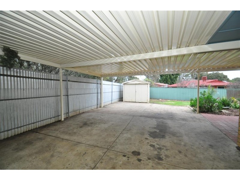 17 Jennifer Drive, Happy Valley SA 5159