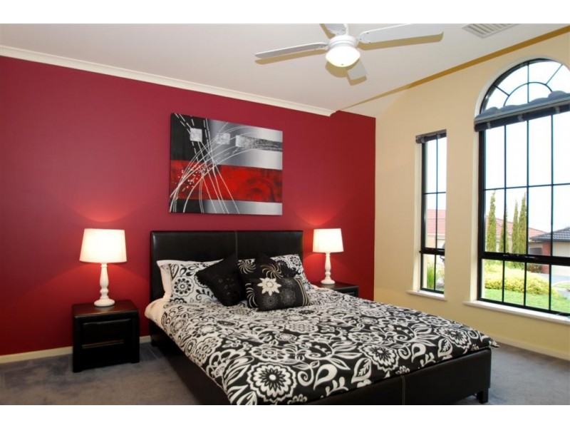 3 Overland Crescent, Sheidow Park SA 5158