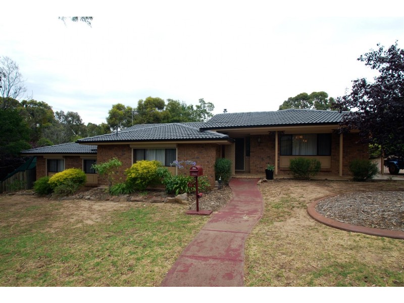33 Hartley Street, Flagstaff Hill SA 5159