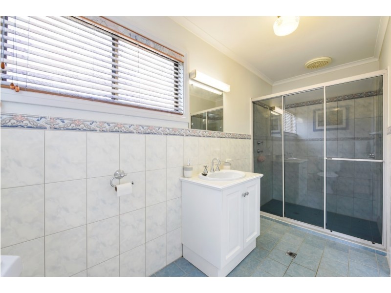 24 The Parkway, Aberfoyle Park SA 5159