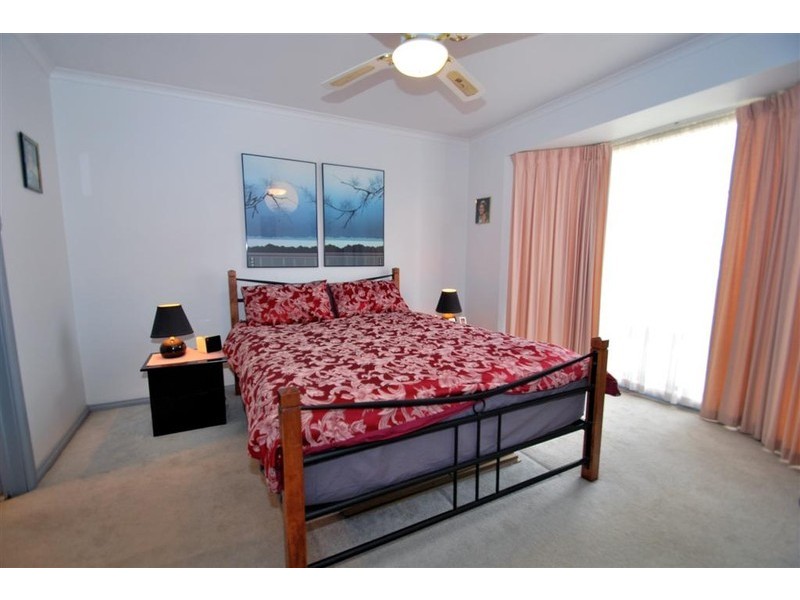 24 Riesling Avenue, Reynella East SA 5161