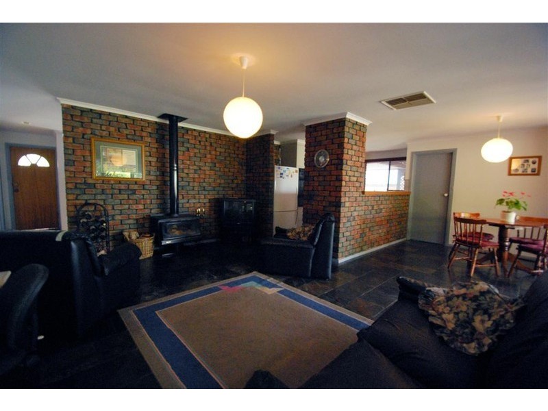 24 Riesling Avenue, Reynella East SA 5161