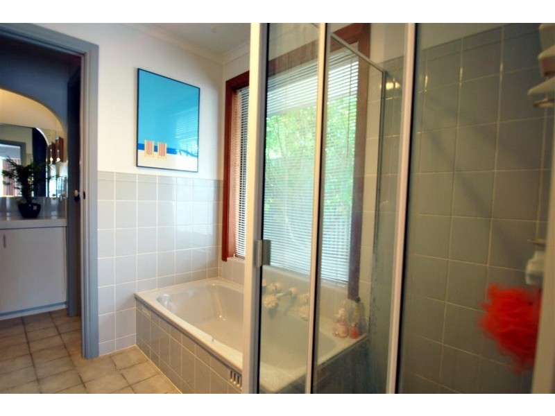 24 Riesling Avenue, Reynella East SA 5161