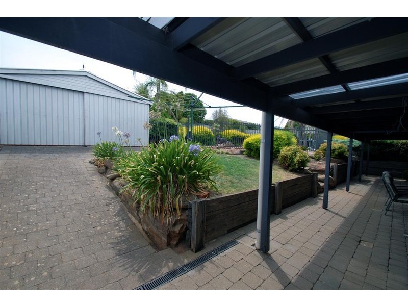 24 Riesling Avenue, Reynella East SA 5161