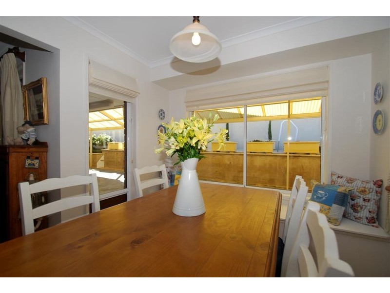 12 Panorama Drive, Aberfoyle Park SA 5159