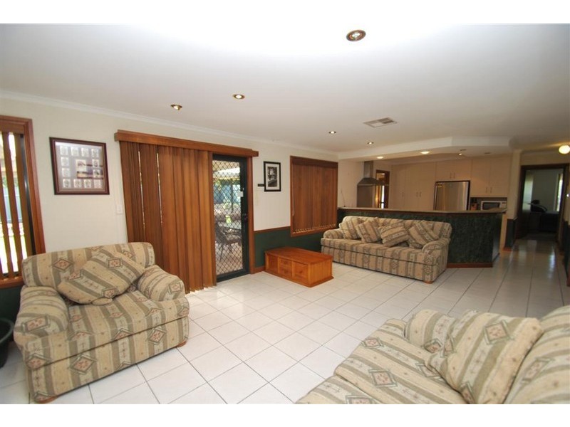 39 Brookland Valley Drive, Woodcroft SA 5162