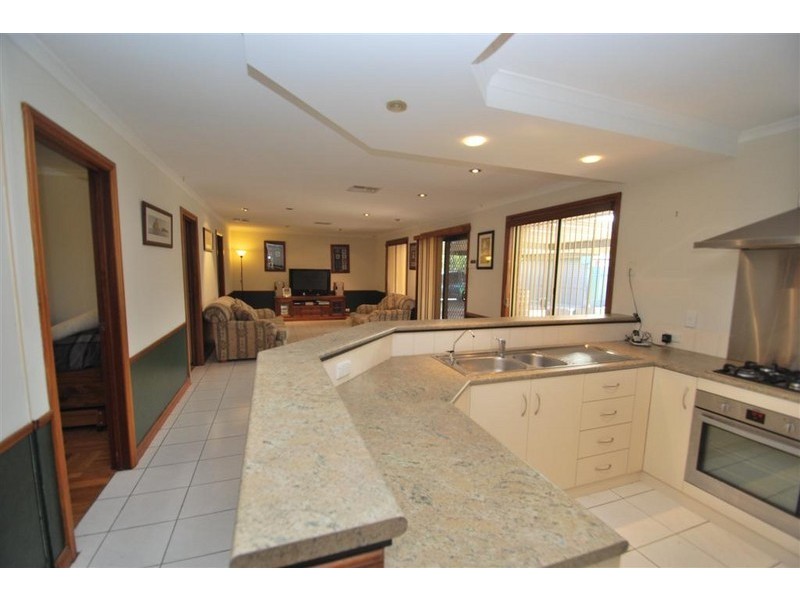 39 Brookland Valley Drive, Woodcroft SA 5162