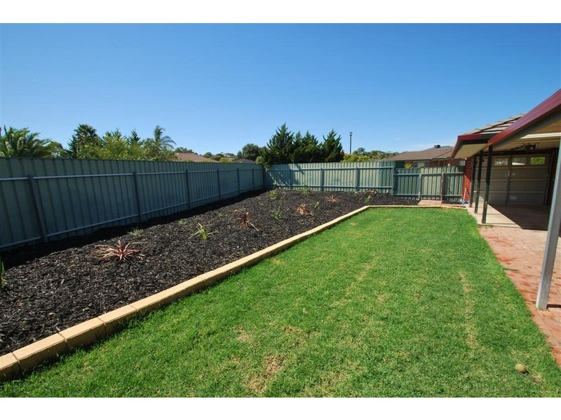 39 Brookland Valley Drive, Woodcroft SA 5162