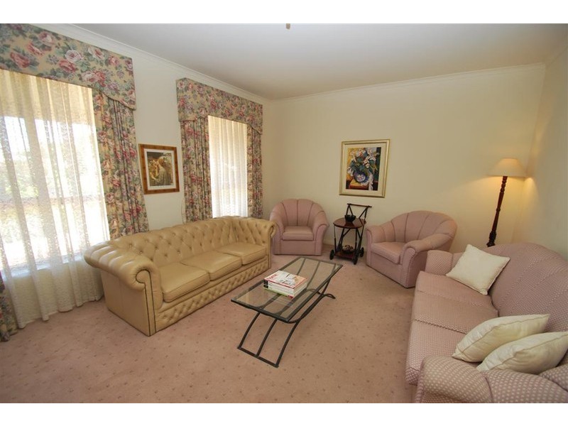 6 Grooms Way, Woodcroft SA 5162