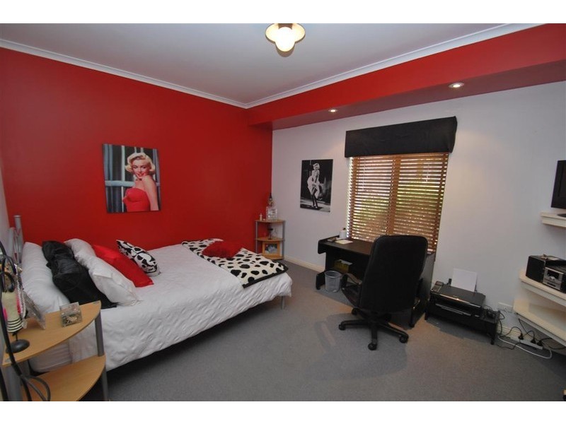 6 Grooms Way, Woodcroft SA 5162