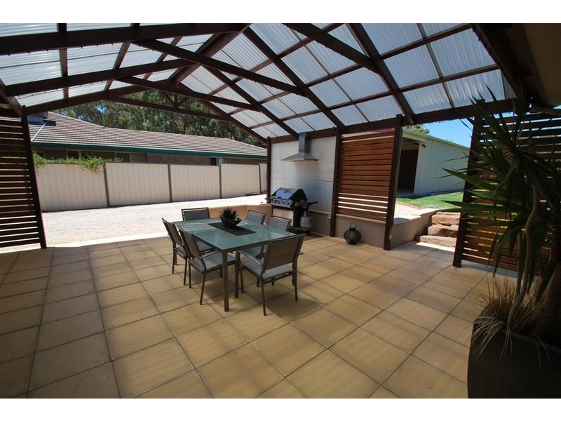6 Grooms Way, Woodcroft SA 5162