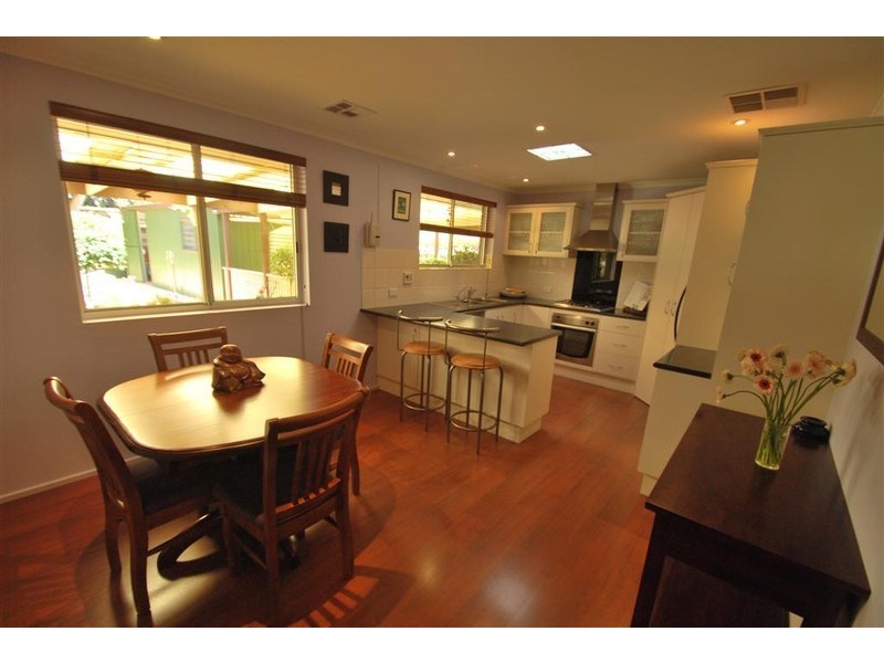 10 Kuantan Drive, Aberfoyle Park SA 5159