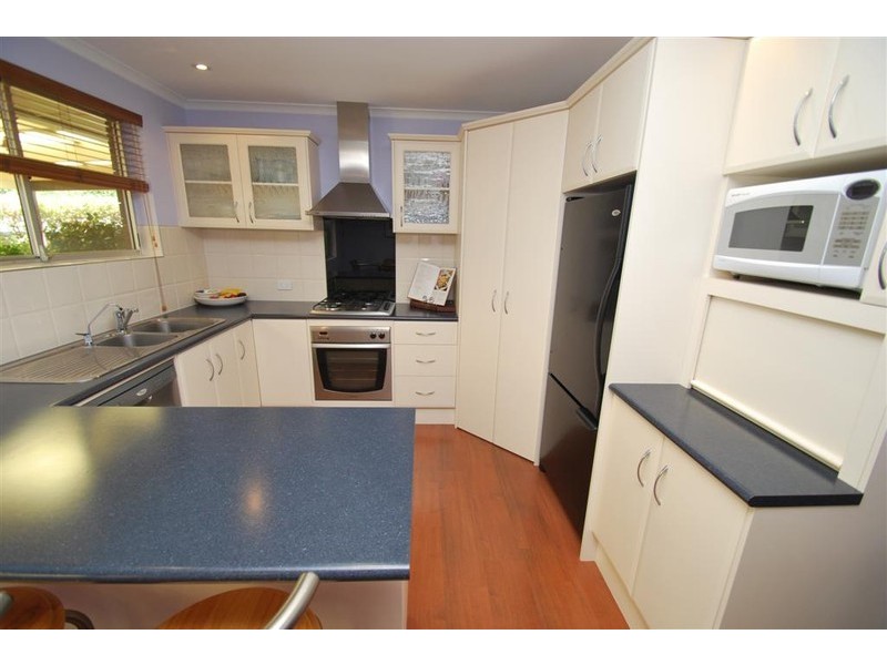 10 Kuantan Drive, Aberfoyle Park SA 5159